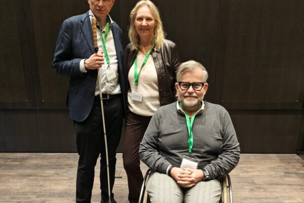 Foto av Fuglerud (Blindeforbundet), Presterud (Universell utforming) og Cato Lie (FFO)